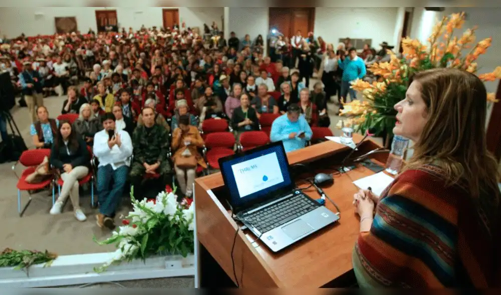 Mercedes Aráoz: "Queremos abrir más oportunidades laborales para nuestros artesanos"