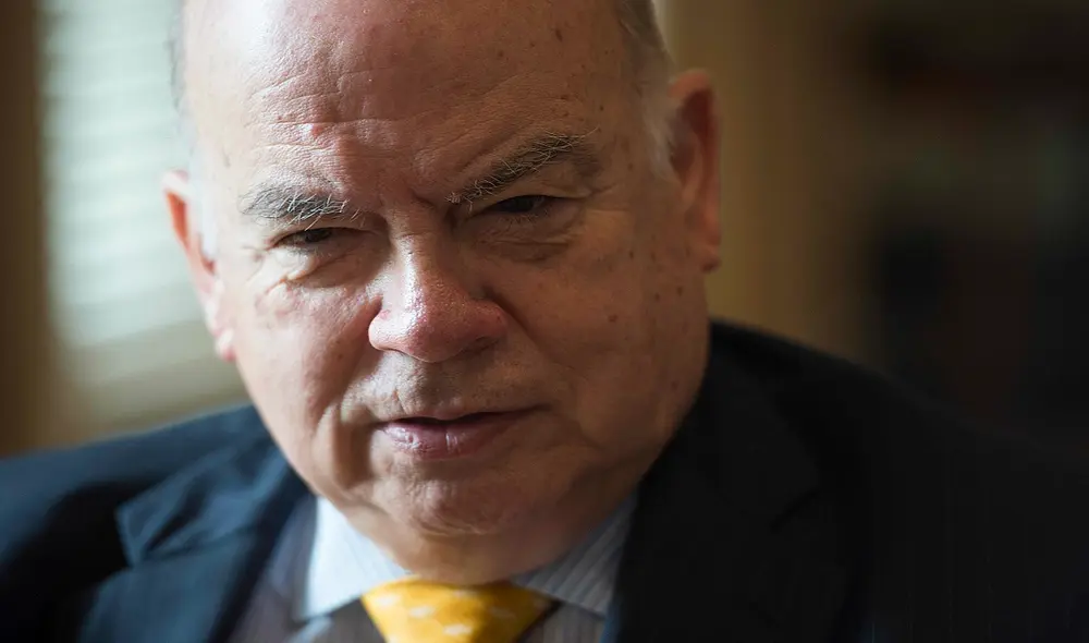 Organization of American (OAS) States Secretary General Jose Miguel Insulza speaks during an interview at OAS in Washington, DC, May 19, 2015.   AFP PHOTO/JIM WATSON (Photo by JIM WATSON / AFP)