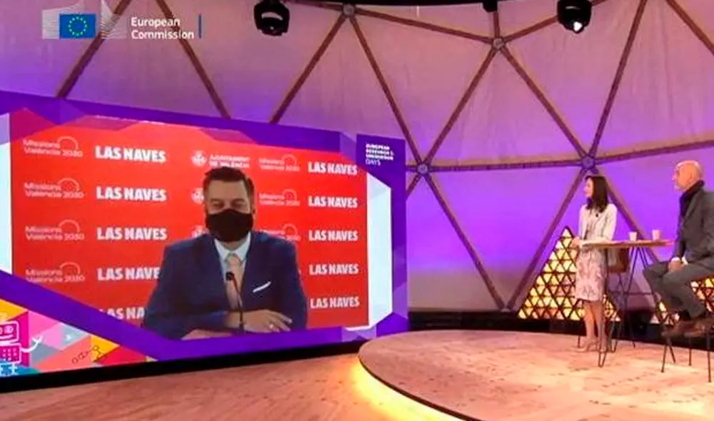 El concejal aseguró que la decisión de realizar la intervención "con un traductor" se adoptó "con la intención de que el mensaje a transmitir llegase de la manera más clara. Foto: Captura de Comisión Europea El concejal aseguró que la decisión de realizar la intervención "con un traductor" se adoptó "con la intención de que el mensaje a transmitir llegase de la manera más clara. Foto: Captura de Comisión Europea