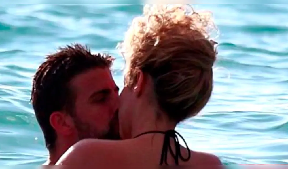 Shakira y Piqué disfrutan de sus vacaciones y no se salvan de los paparazzis en plena playa 