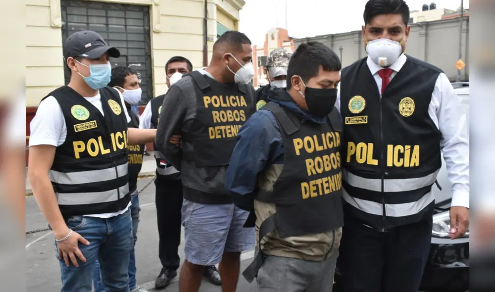 Los delincuentes creen que al usar las mascarillas no van a ser identificados y se sienten confiados. /Creditos: La República Los delincuentes creen que al usar las mascarillas no van a ser identificados y se sienten confiados. /Creditos: La República