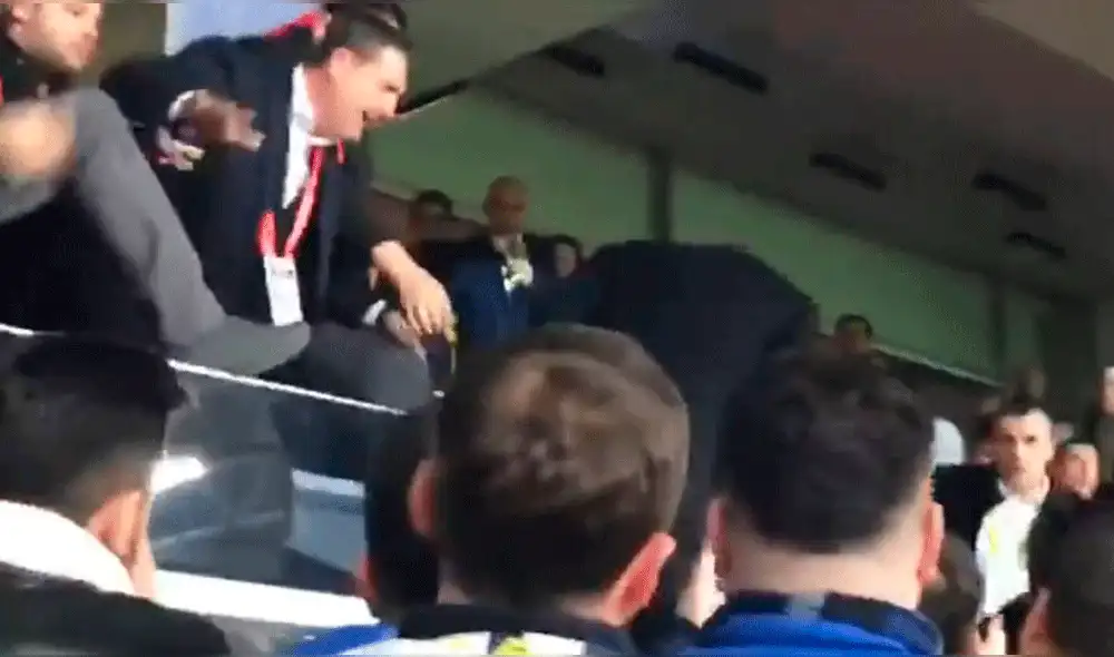 Presidente de Fenerbahce perdió los papeles tras derrota de su equipo contra el Galatasaray [VIDEO]