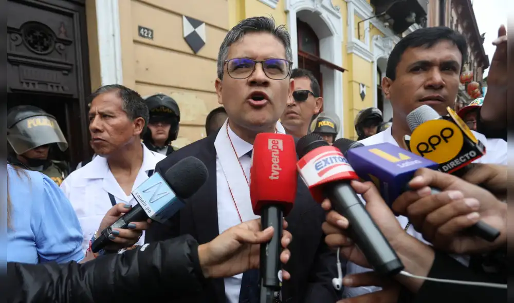 Titular del Primer Despacho del Equipo Especial cuestionó cómo era posible que un documento de la PNP estuviera en el local de Fuerza Popular. Foto: La República.
