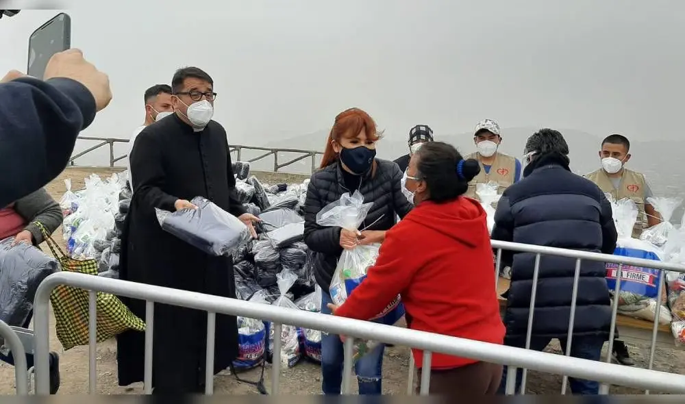 La conductora aseguró que la compra de los productos fue solventada con sus propios medios e indicó que espera ser un ejemplo para otros. | Foto: Difusión