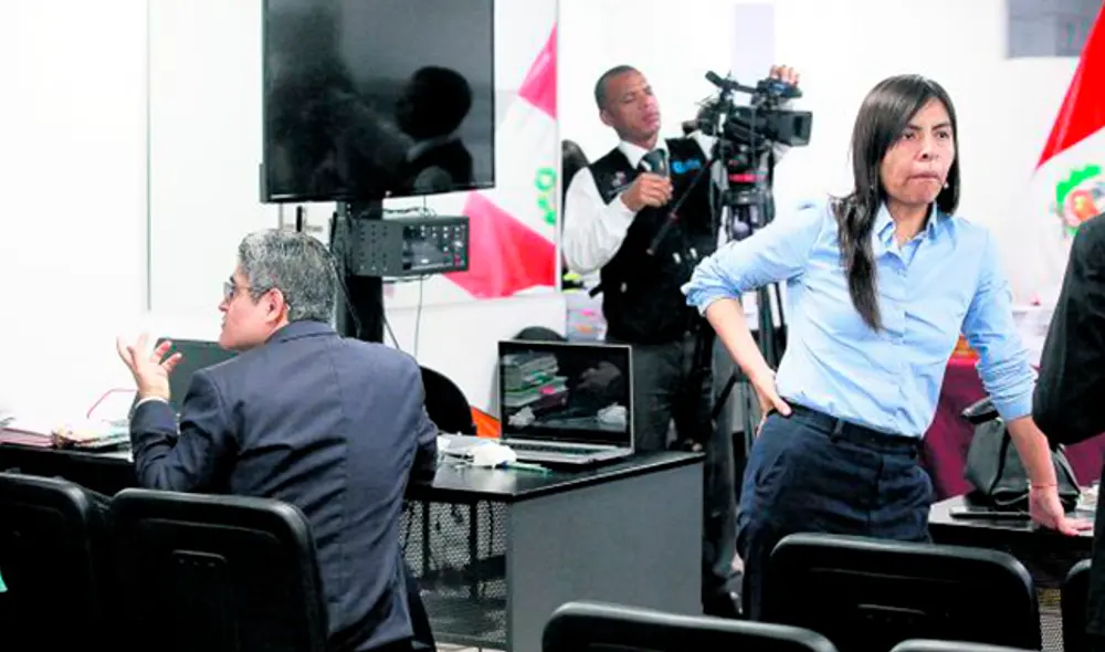 Encuentro. Fiscal José Domingo Pérez Gómez y la abogada Giulliana Loza en un momento de la audiencia. (Foto: Jhonel Rodríguez)