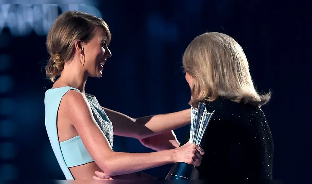 Mientras hablaba de su nuevo documental "Miss Americana", la estrella de pop confesó que ahora su progenitora batalla con dos tipos de cáncer al mismo tiempo.