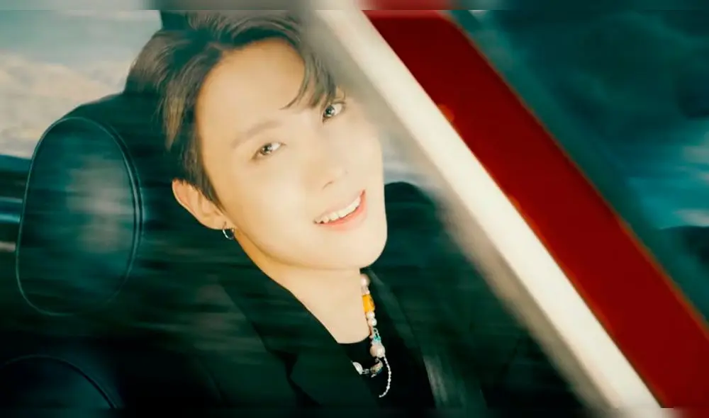 BTS regresa con su video trailer "Outro: EGO" que tiene a J-Hope como protagonista. BTS regresa con su video trailer "Outro: EGO" que tiene a J-Hope como protagonista.