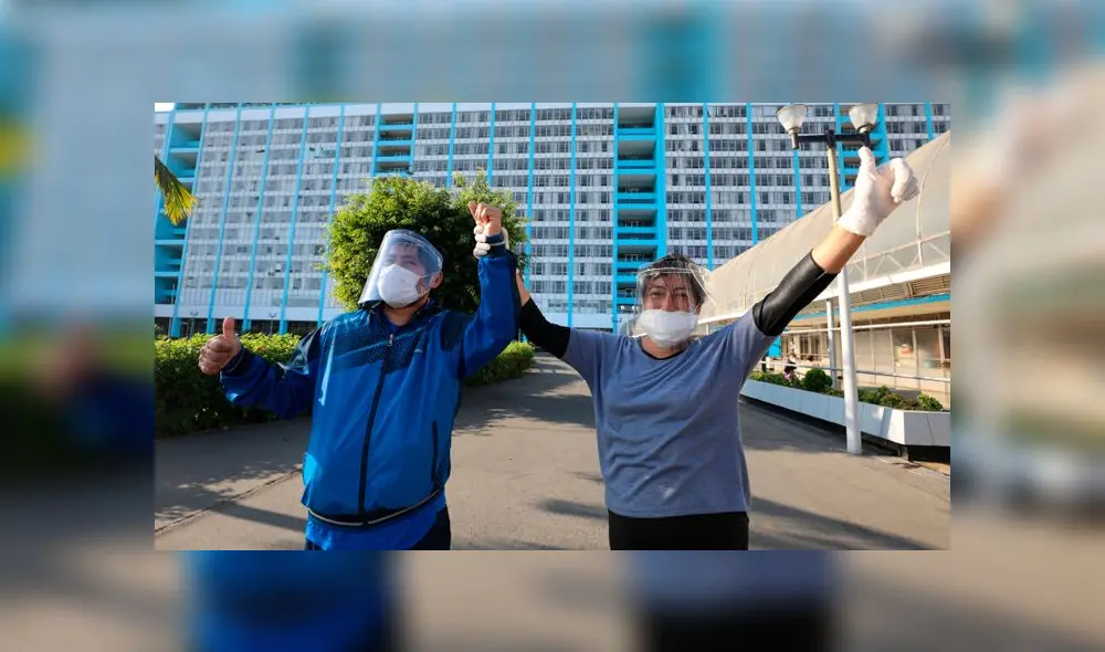 Pacientes son dados de alta luego de cumplir con aislamiento domiciliario o estar internados en centros médicos. Foto: EsSalud Pacientes son dados de alta luego de cumplir con aislamiento domiciliario o estar internados en centros médicos. Foto: EsSalud