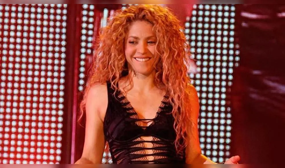 Shakira no puede creer que su imitadora es un robot bailarín [VIDEO]