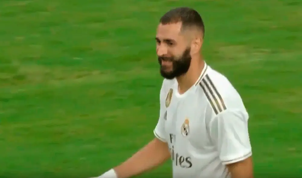 Manuel Neuer evitó el primer gol de Benzema al inicio del Real Madrid vs. Bayern Múnich. | Foto: DirecTV Manuel Neuer evitó el primer gol de Benzema al inicio del Real Madrid vs. Bayern Múnich. | Foto: DirecTV