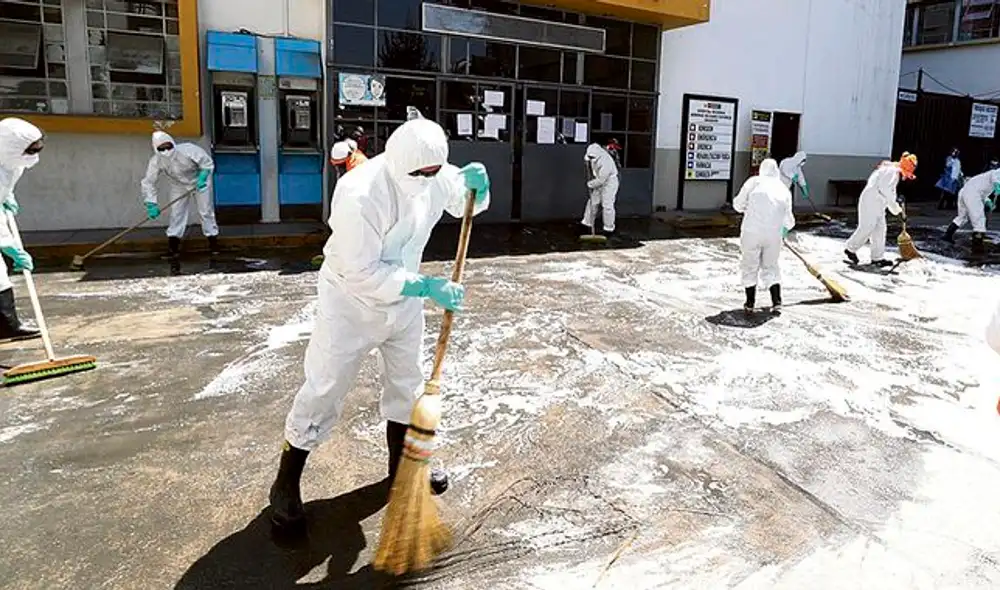 Dirección del hospital Honorio Delgado de Arequipa decidió suspender atención en emergencia por 8 días.