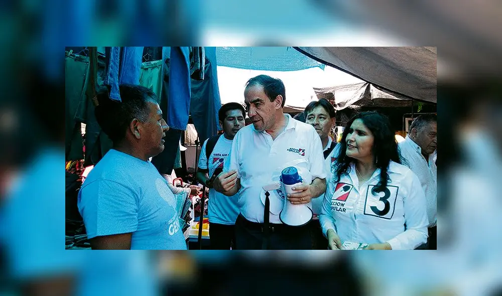 PROBLEMÁTICA. Comerciantes le pidieron ayuda a Lescano. PROBLEMÁTICA. Comerciantes le pidieron ayuda a Lescano.