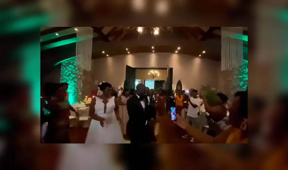 Desliza para ver las imágenes más importantes de la boda de la pareja sudafricana. Desliza para ver las imágenes más importantes de la boda de la pareja sudafricana.