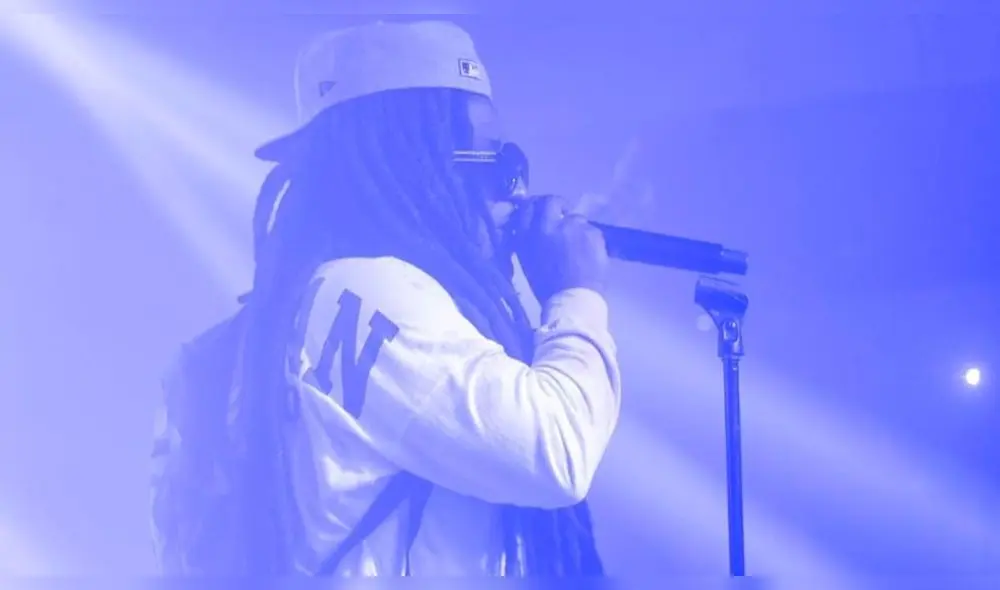 Tego Calderón ebrio