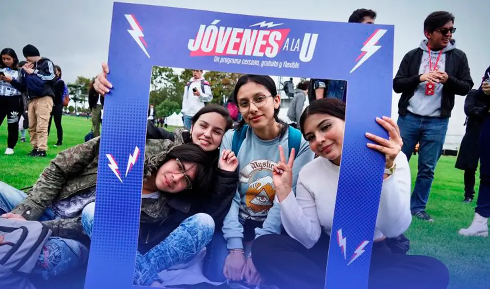El programa Jóvenes a la U beneficia a estudiantes a través de 10.000 entregables en Colombia. Foto: @AteneaBogota/Twitter El programa Jóvenes a la U beneficia a estudiantes a través de 10.000 entregables en Colombia. Foto: @AteneaBogota/Twitter