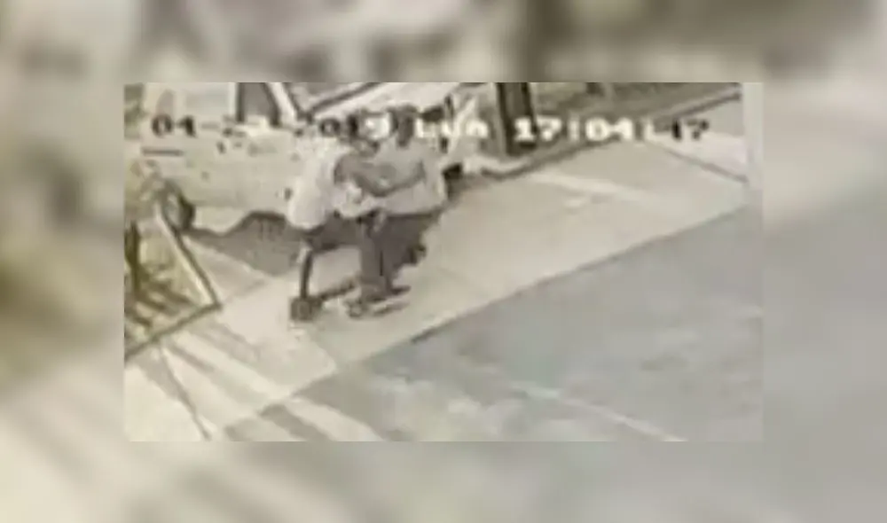 Mujer queda grave tras ser impactada por scooter eléctrico en San Isidro [VIDEO]