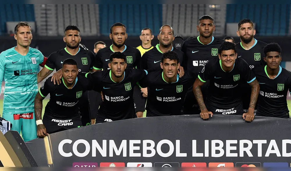Alianza Lima cambia el diseño de sus escudo para promover el aislamiento social. Alianza Lima cambia el diseño de sus escudo para promover el aislamiento social.