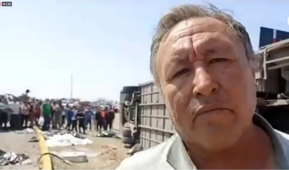 Asimismo, comentó que se sujetó de la baranda del asiento al darse cuenta que el bus se estaba volcando .