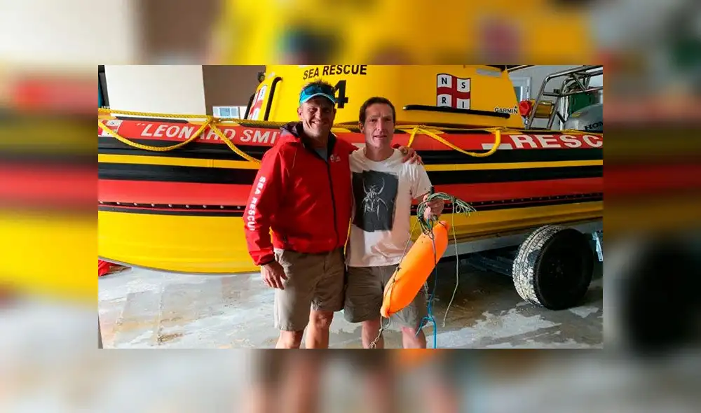 Pescador es arrastrado mar adentro por un tiburón de cinco metros de largo