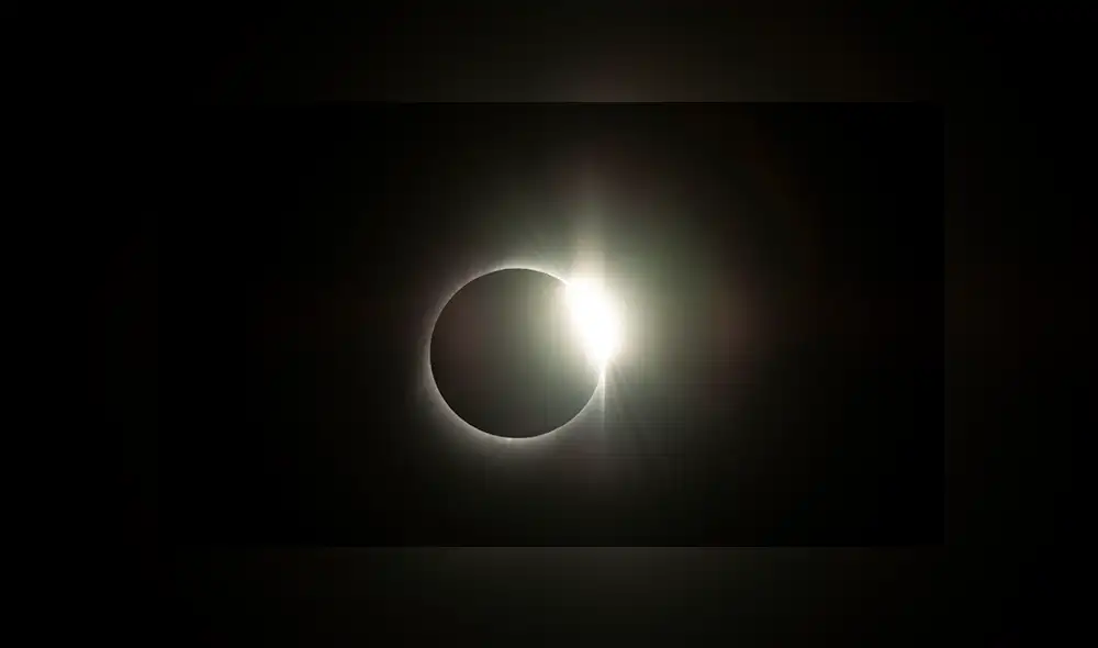 Uno de los momentos más bellos del eclipse solar total de este 2 de julio. Foto: AFP