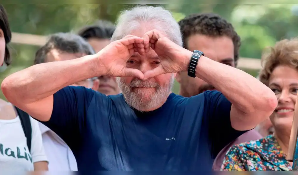 Justicia de Brasil emite fallo que podría liberar a expresidente Lula da Silva