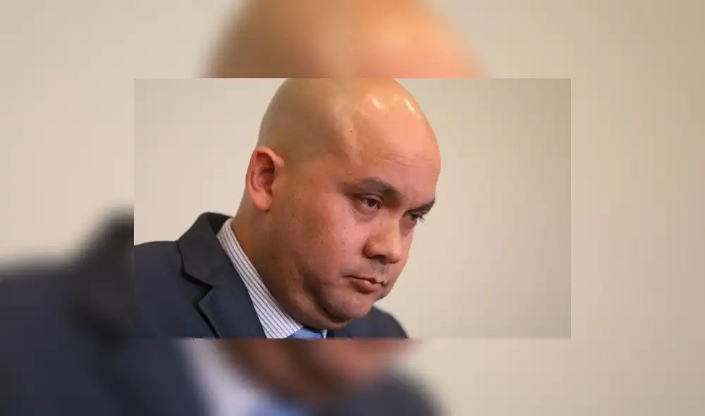 Eduardo Roy Gates renuncia a la defensa de Nadine Heredia Eduardo Roy Gates renuncia a la defensa de Nadine Heredia