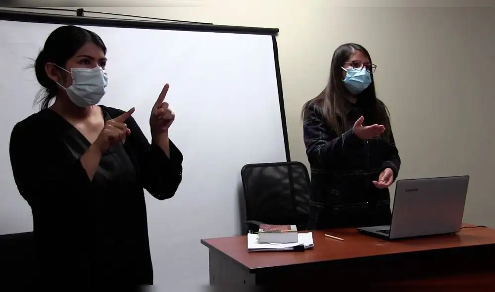 Intérprete de señas en Corte de Cajamarca Intérprete de señas en Corte de Cajamarca