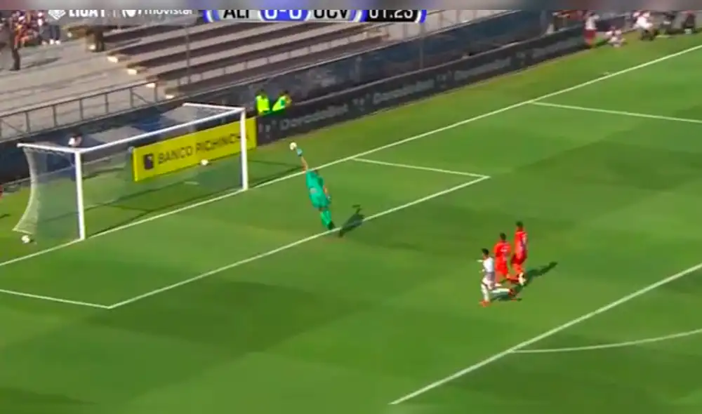 Alianza Lima vs César Vallejo: Manzaneda anota el 1-0 con un 'sombrerito' sobre Raúl Fernández [VIDEO]