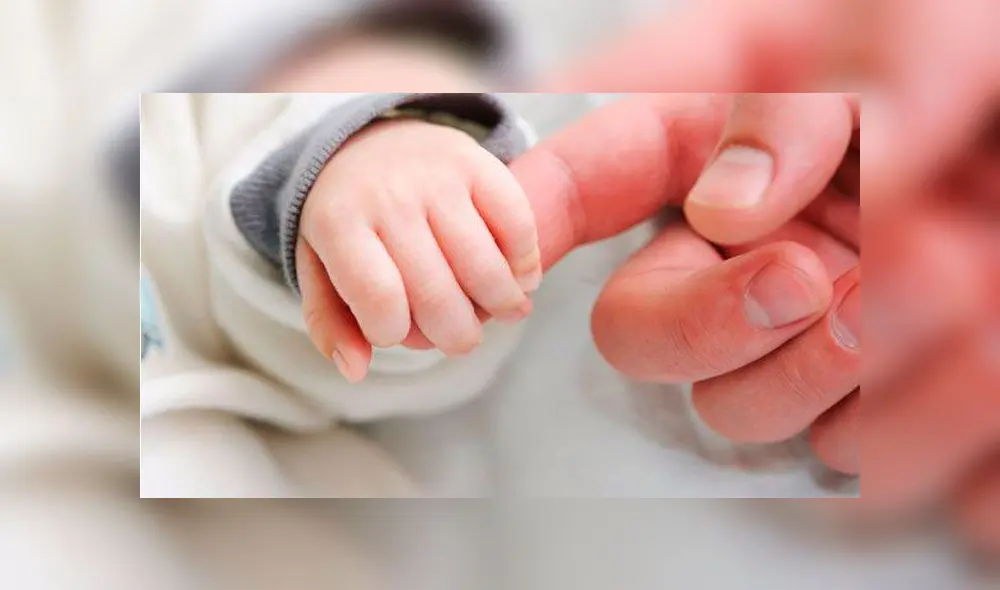 Los oficiales registraron la casa del joven donde vivía con el bebé, y encontraron manchas que parecían sangre en la cuna del bebé. Foto: difusión. Los oficiales registraron la casa del joven donde vivía con el bebé, y encontraron manchas que parecían sangre en la cuna del bebé. Foto: difusión.