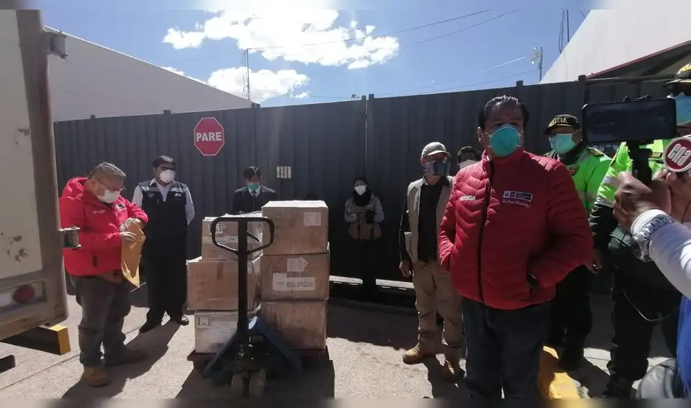 Cargamentos con pruebas rápidas sí llegaron a aeropuerto de Juliaca. Ministro señaló que hubo descoordinación. Cargamentos con pruebas rápidas sí llegaron a aeropuerto de Juliaca. Ministro señaló que hubo descoordinación.
