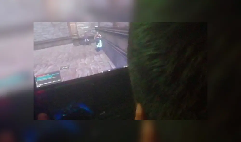 Javiera cuenta que su hijo tiene padece de Trastorno Obsesivo Compulsivo (TOC) y del síndrome de Asperger, obligándolo a buscar estímulos constantes,