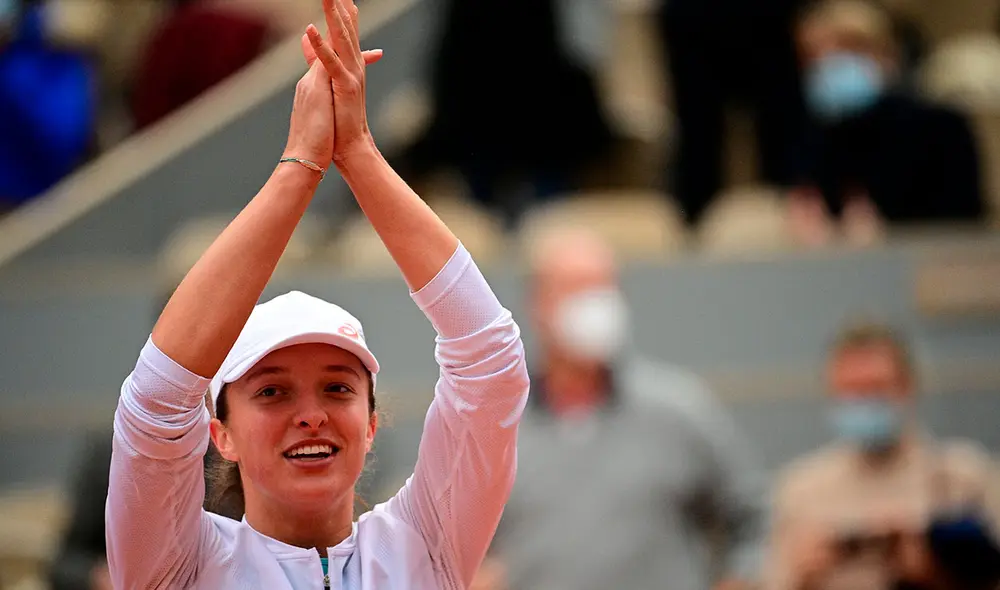 Iga Swiatek logró su primer Grand Slam a sus 19 años de edad. Foto: AFP