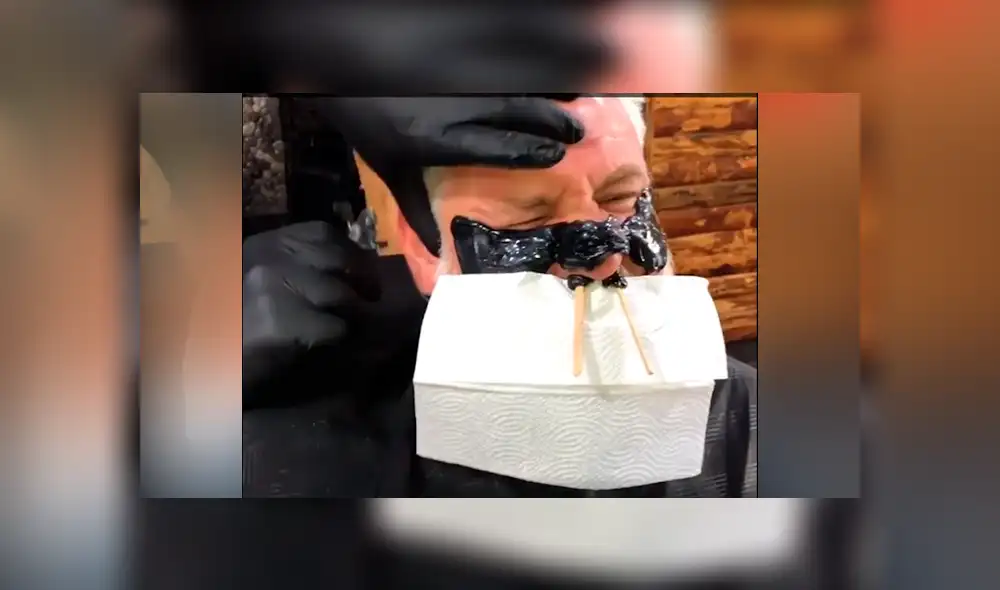 Un video viral de YouTube muestra el radical cambio de look de un anciano que acudió al barber shop. Un video viral de YouTube muestra el radical cambio de look de un anciano que acudió al barber shop.