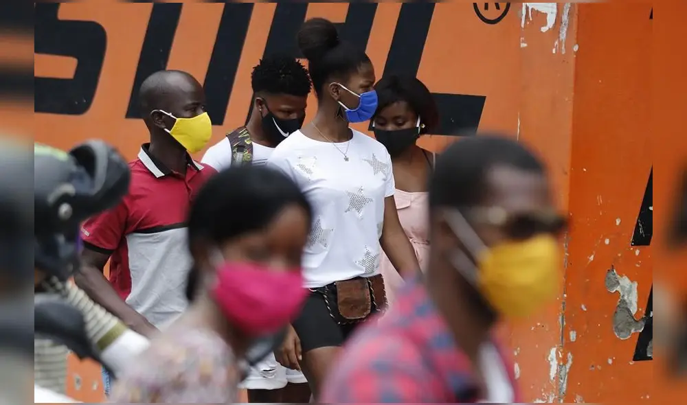 El documento también pedía su renuncia a toda solicitud de residencia o de refugio, o al estatus de refugiado en caso de que lo posea. Foto: EFE. El documento también pedía su renuncia a toda solicitud de residencia o de refugio, o al estatus de refugiado en caso de que lo posea. Foto: EFE.