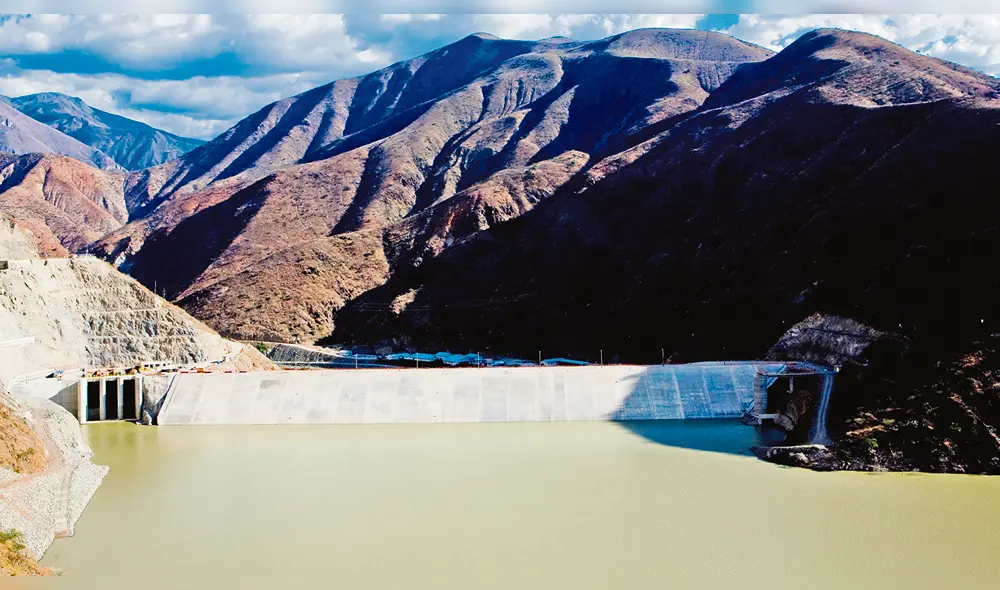 Caso. Con la cuarta y quinta adenda en el 2014, se iniciaron las operaciones en el proyecto.