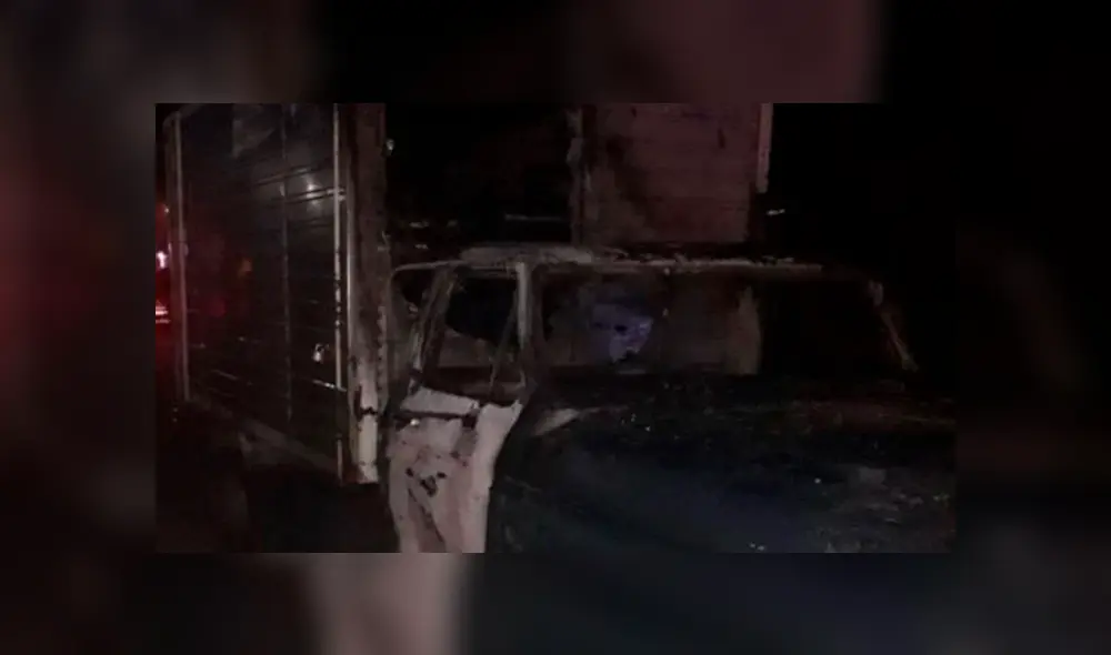 Incendiaron la camioneta de comerciante de frutas que dio positivo para coronavirus. Foto: Diario Democracia