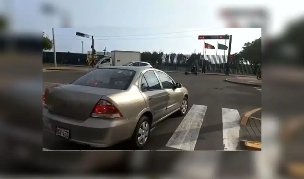 San Isidro: conductor atenta contra la vida de peatones al pasarse la luz roja [VIDEO]