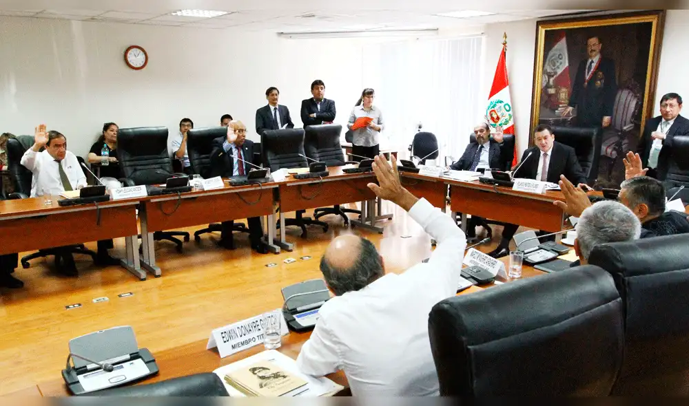 El informe envenenado, por Ricardo Uceda