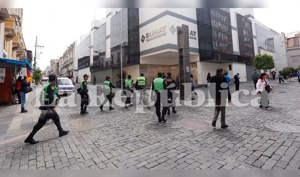 Policías emergencia Arequipa