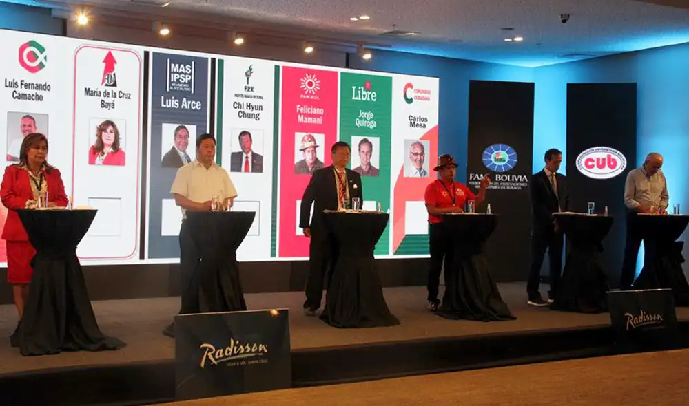 Debate electoral reunió este sábado por primera vez en dieciocho años a los principales candidatos para los comicios.
Foto: EFE