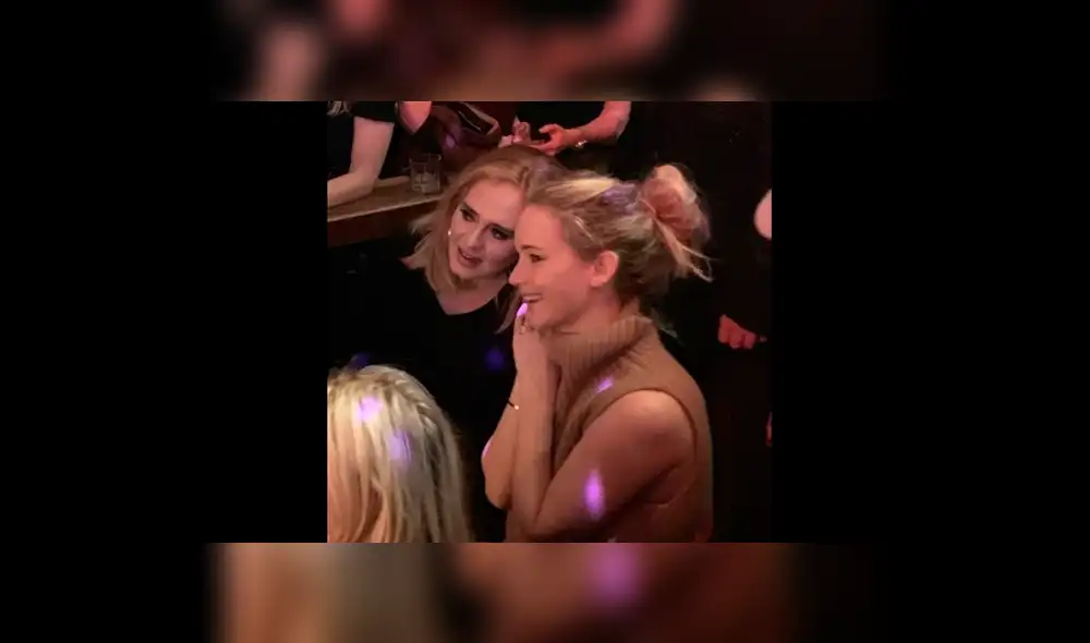 Así sorprendieron Jennifer Lawrence y Adele a sus fans en un bar gay de Nueva York [VIDEO]