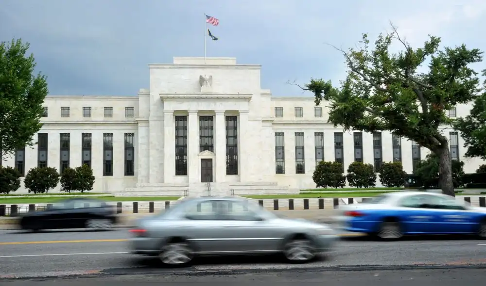 FED decidió mantener sin variación la tasa de interés