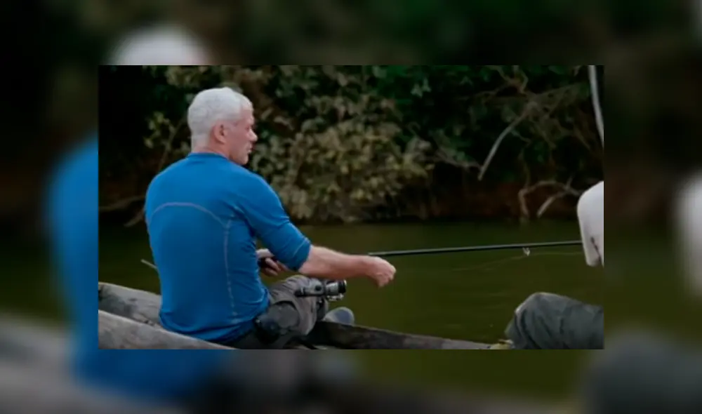 Pescadores ingresan a peligroso río para captura a gigantesco monstruo de río. Pescadores ingresan a peligroso río para captura a gigantesco monstruo de río.