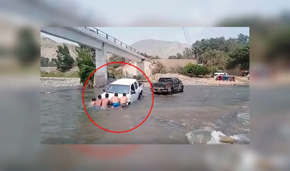 Familia queda atrapada en vehículo al intentar pasar río en Cieneguilla [VIDEO]