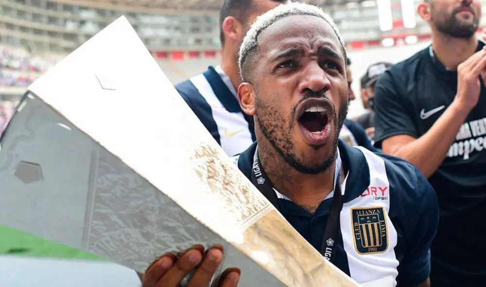Jefferson Farfán usó el dorsal 10 durante las últimas dos temporadas. Foto: Liga 1
