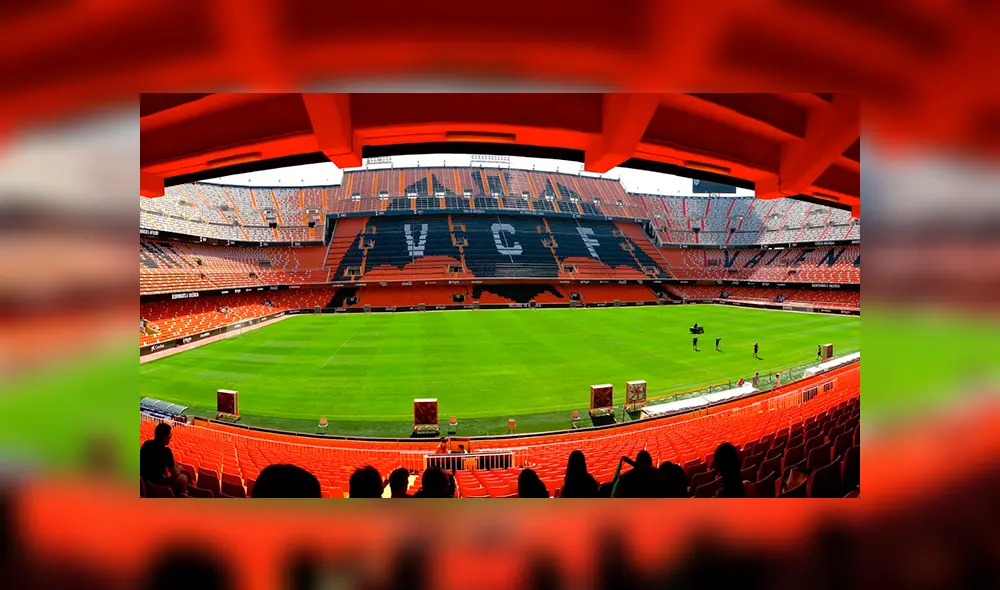 La conmovedora historia de Vicente Navarro, el eterno hincha invidente del Valencia CF [FOTOS]