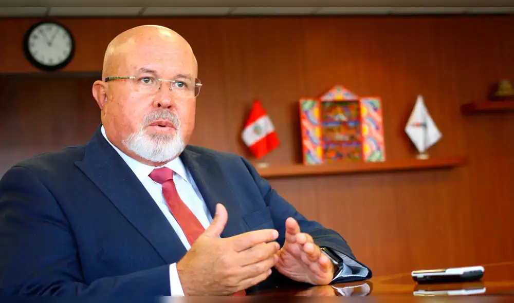 Bruce considera que Marcha por el Orgullo Gay también se debe realizar en el Congreso