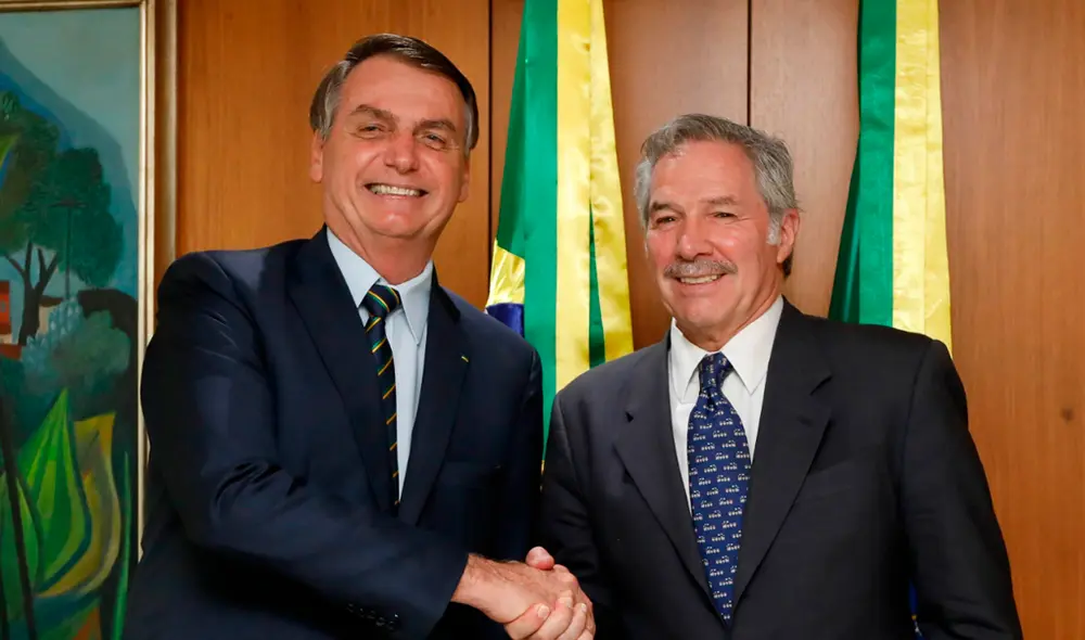 Presidente de Brasil, Jair Bolsonaro, junto al canciller argentino Felipe Solá. Foto: EFE. Presidente de Brasil, Jair Bolsonaro, junto al canciller argentino Felipe Solá. Foto: EFE.