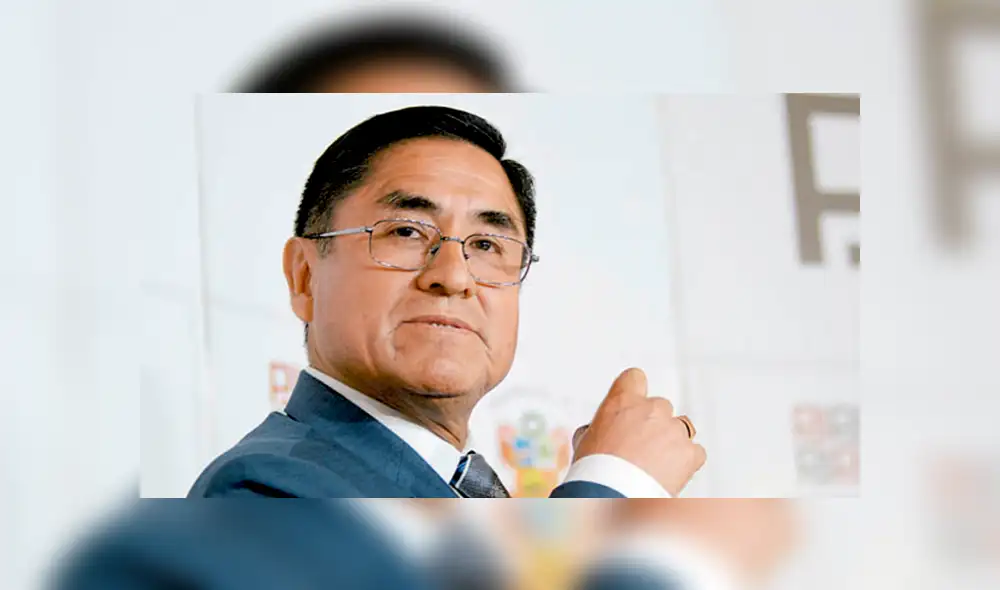 ¿Qué delitos se le imputan a César Hinostroza?