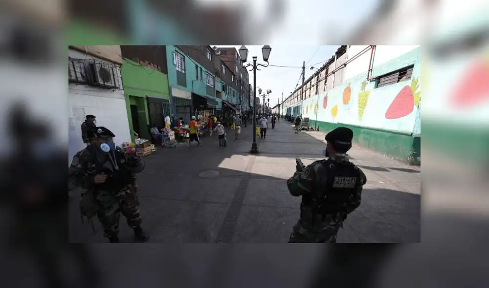 Agentes del orden también supervisaron el orden en el Mercado de Frutas de Caquetá. (Foto: Rodolfo Contreras / La República) Agentes del orden también supervisaron el orden en el Mercado de Frutas de Caquetá. (Foto: Rodolfo Contreras / La República)